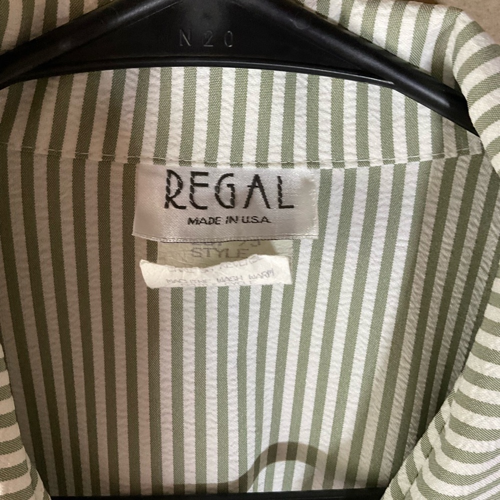 Regan button down shirt. Sage green & white. Size L. - Picture 6 of 9